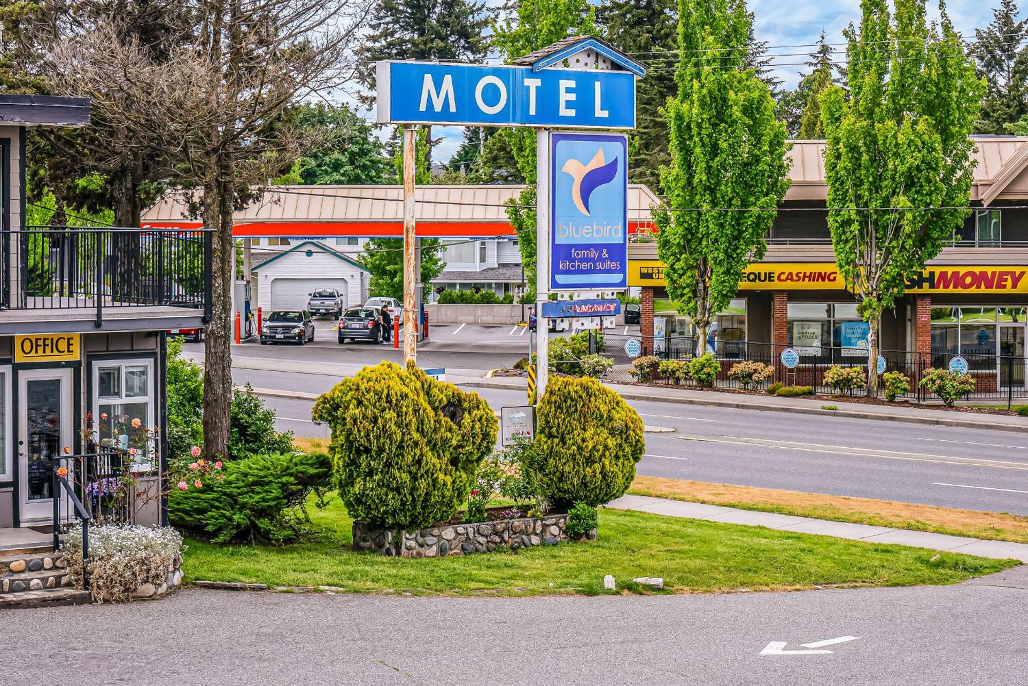 Bluebird Motel Nanaimo Exterior photo