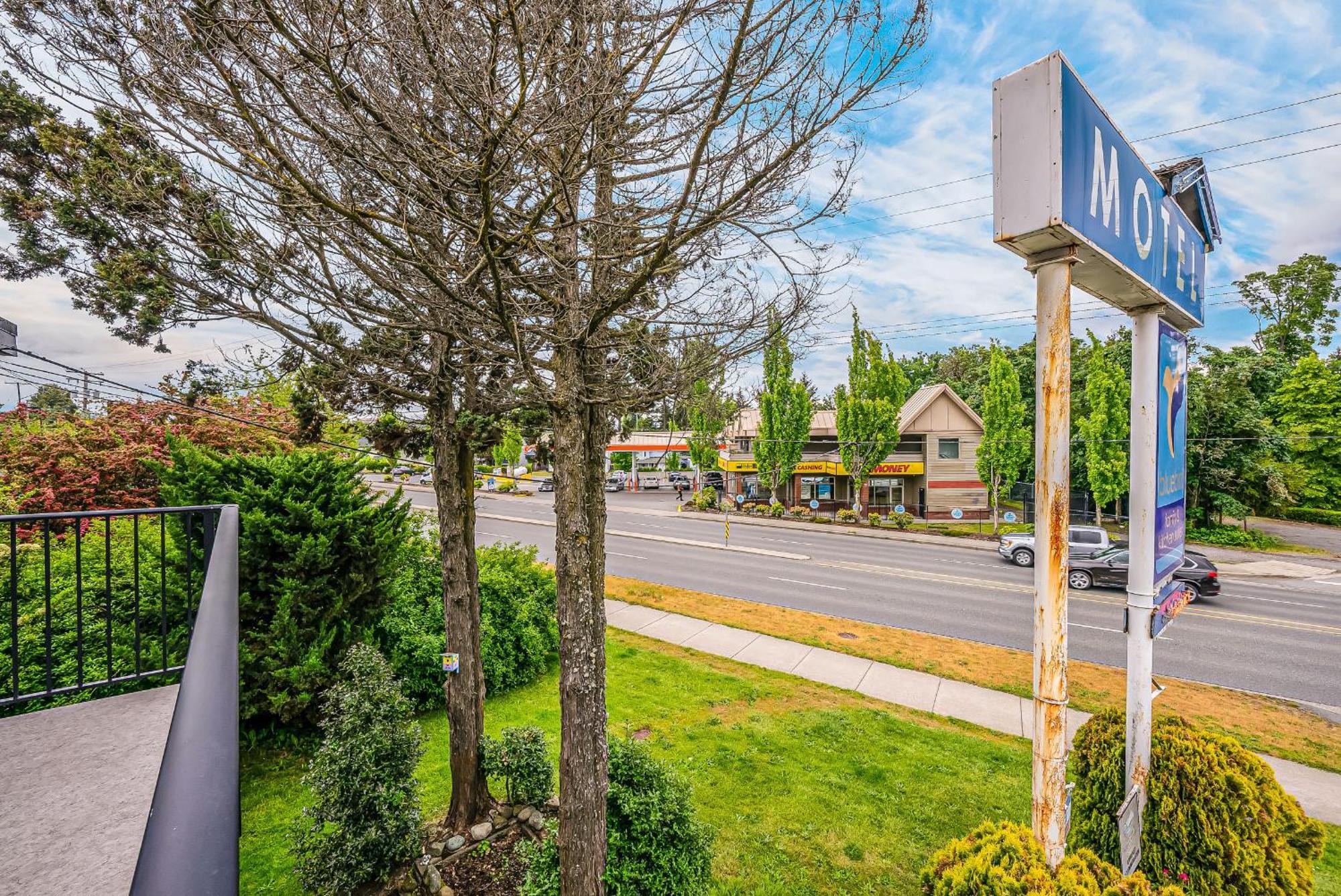 Bluebird Motel Nanaimo Exterior photo