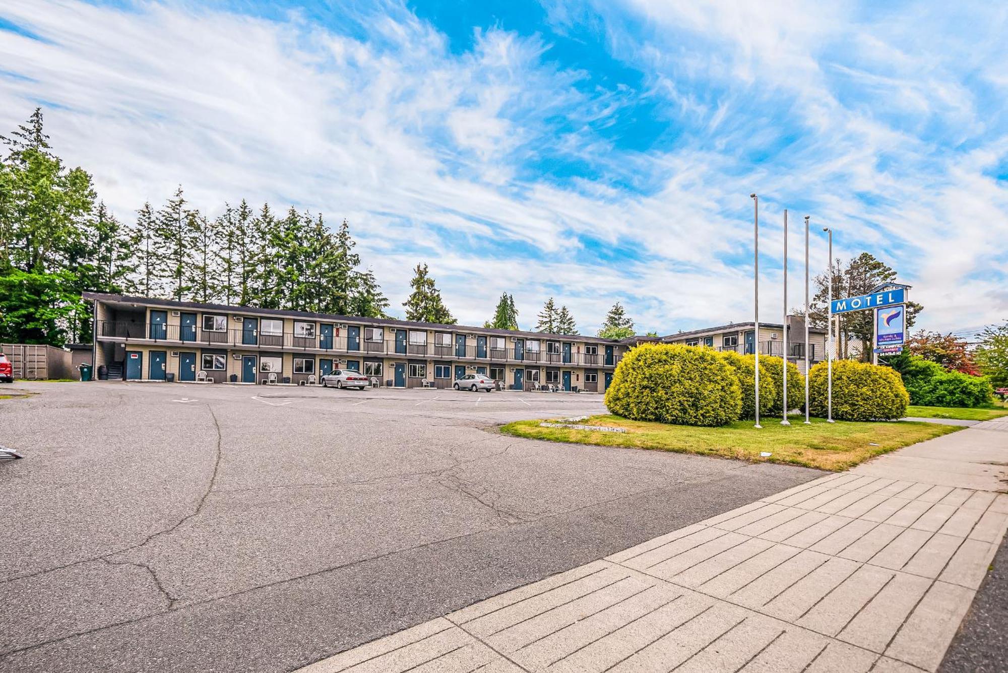 Bluebird Motel Nanaimo Exterior photo