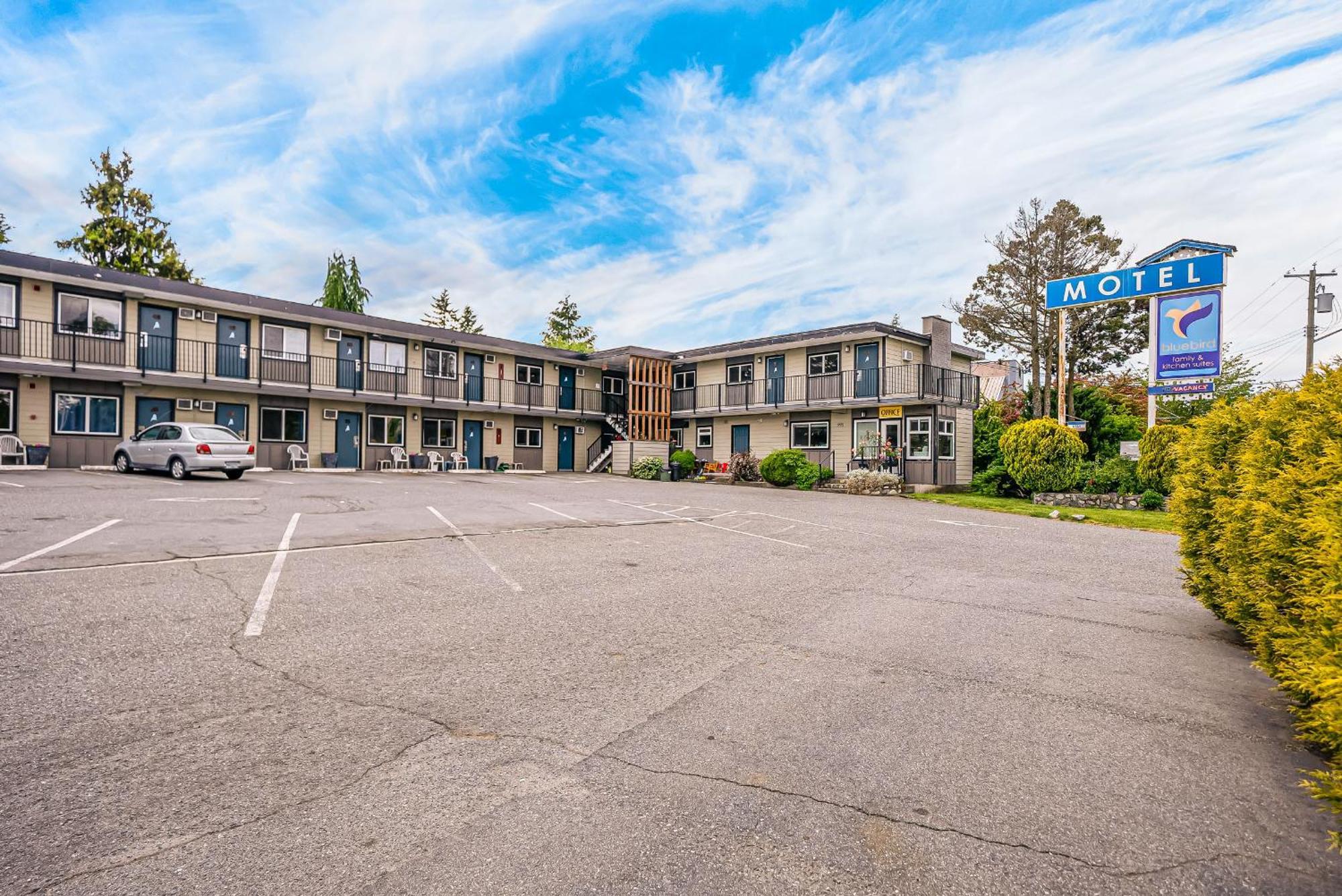 Bluebird Motel Nanaimo Exterior photo