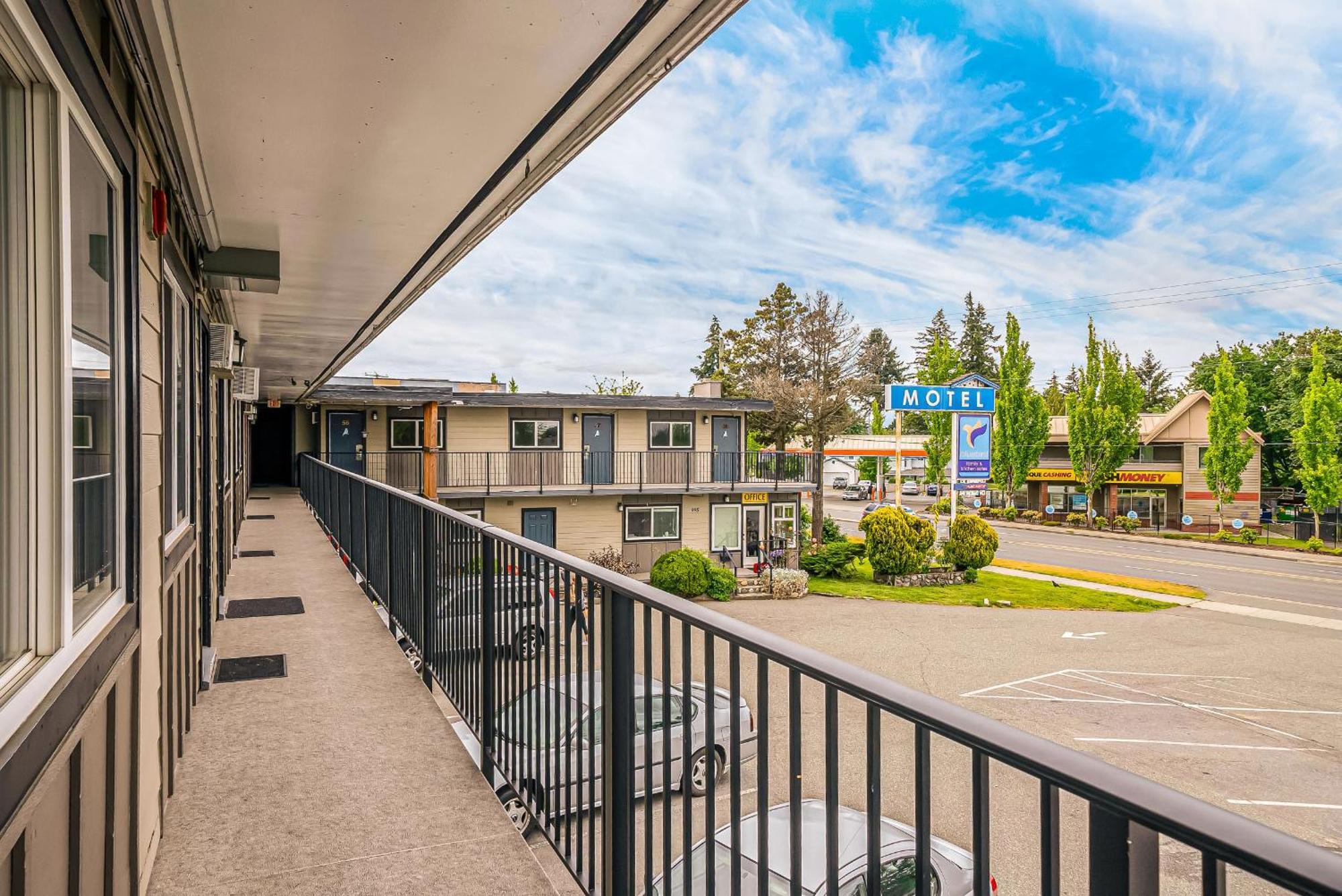 Bluebird Motel Nanaimo Exterior photo